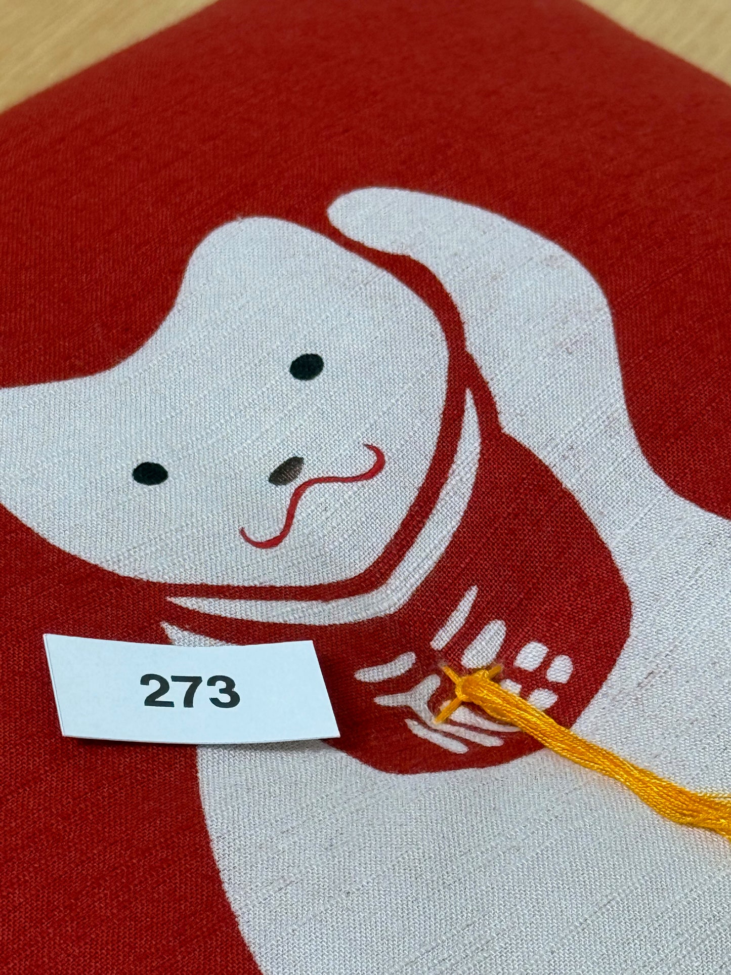
                  
                    【蔵出し】　本縫い小座布団「招き猫」 #273
                  
                