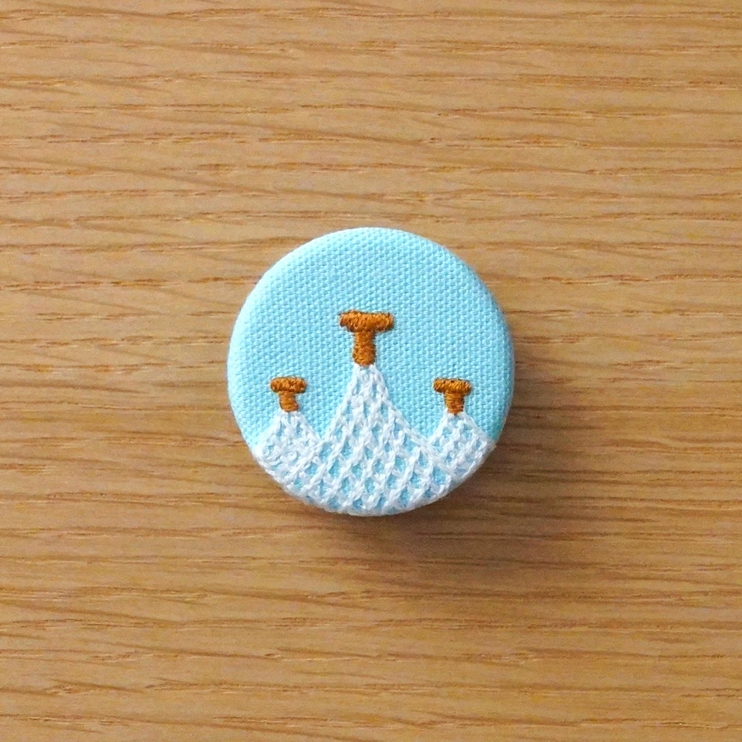 刺繍ブローチ「網干」