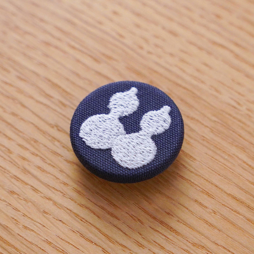 
                  
                    刺繍ブローチ「瓢箪」
                  
                