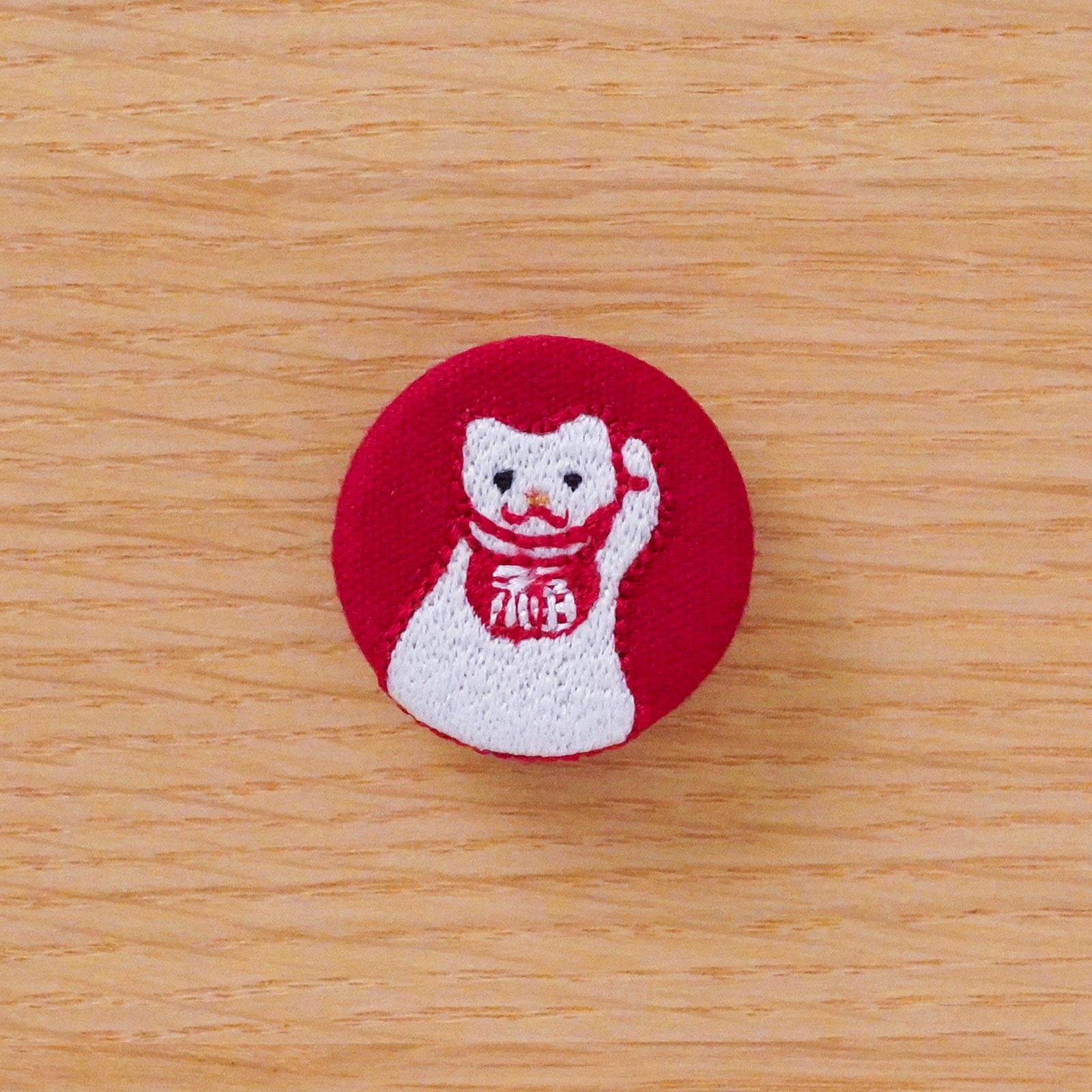 brooch-manekineko-ld1.jpg?v=