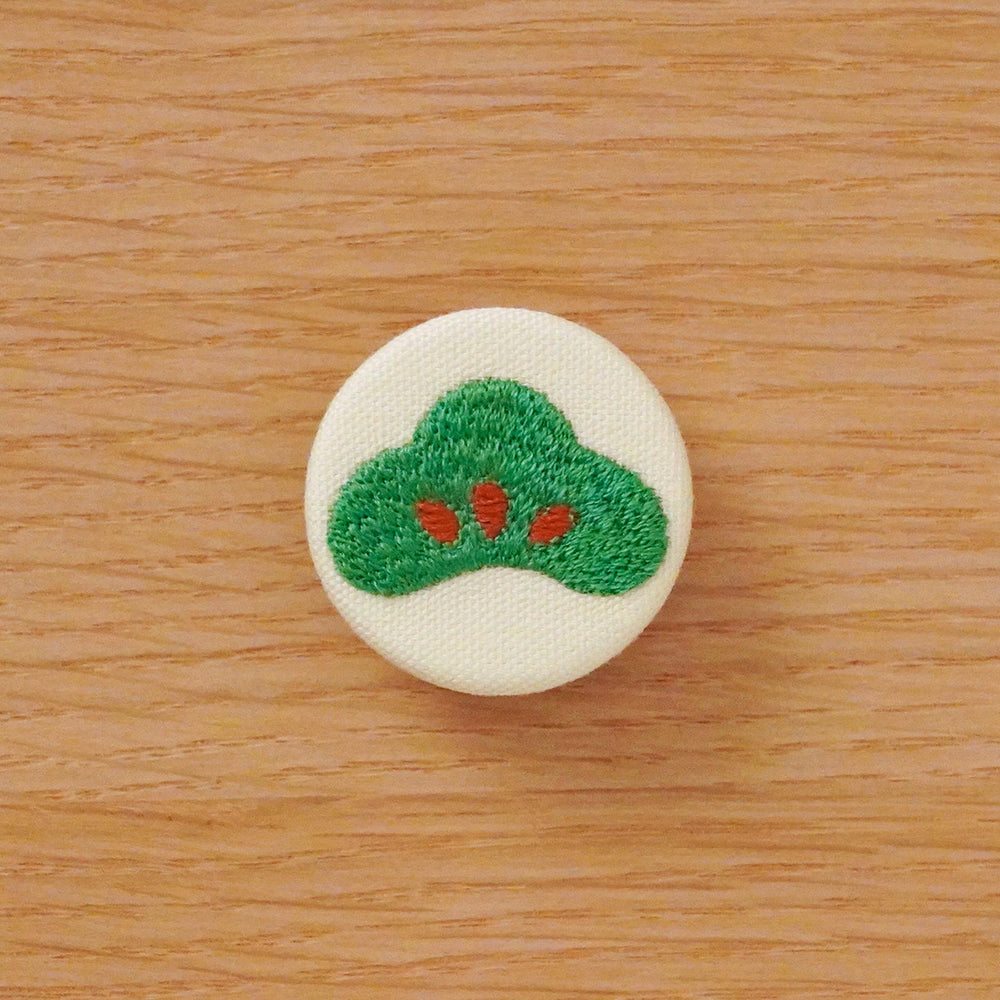 刺繍ブローチ「松」