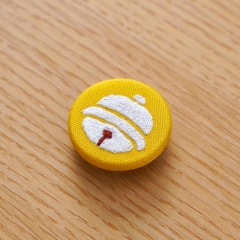 
                  
                    刺繍ブローチ「鈴」
                  
                