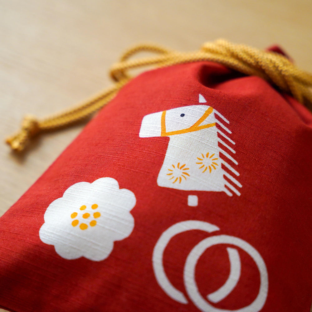 
                  
                    ●干支限定柄●　合財袋「花駒」　●12月10日頃発送予定
                  
                