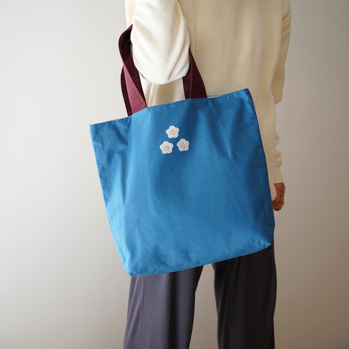 
                  
                    型染めバッグ「梅」　●７営業日ほどお時間をいただきます
                  
                