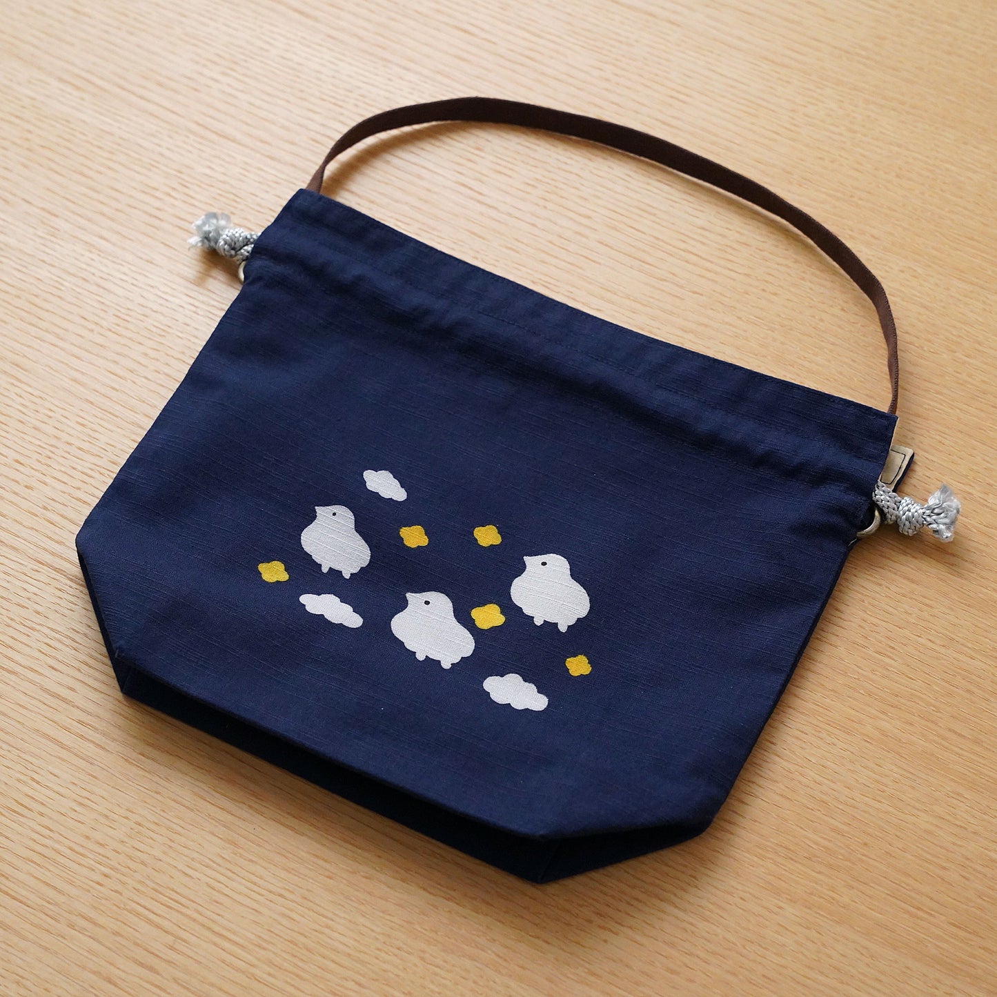 
                  
                    ●NEW●　型染め・巾着バッグ「福千鳥」
                  
                