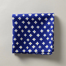 将图片加载到图库查看器，浅草の型染め工房本品堂（ポンピン堂）のハンケチ　ハンカチ　花小紋　文様　型染め　更銈　テキスタイル
