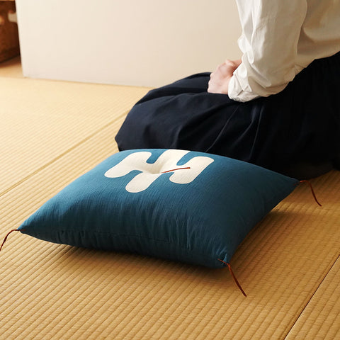 【茶席判】型染め本縫い座布団「霞」　●受注生産のためお届けまで約1ヶ月・ギフト包装不可