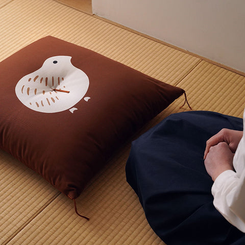 【銘仙判】型染め本縫い座布団「うずら」　●受注生産のためお届けまで約1ヶ月・ギフト包装不可