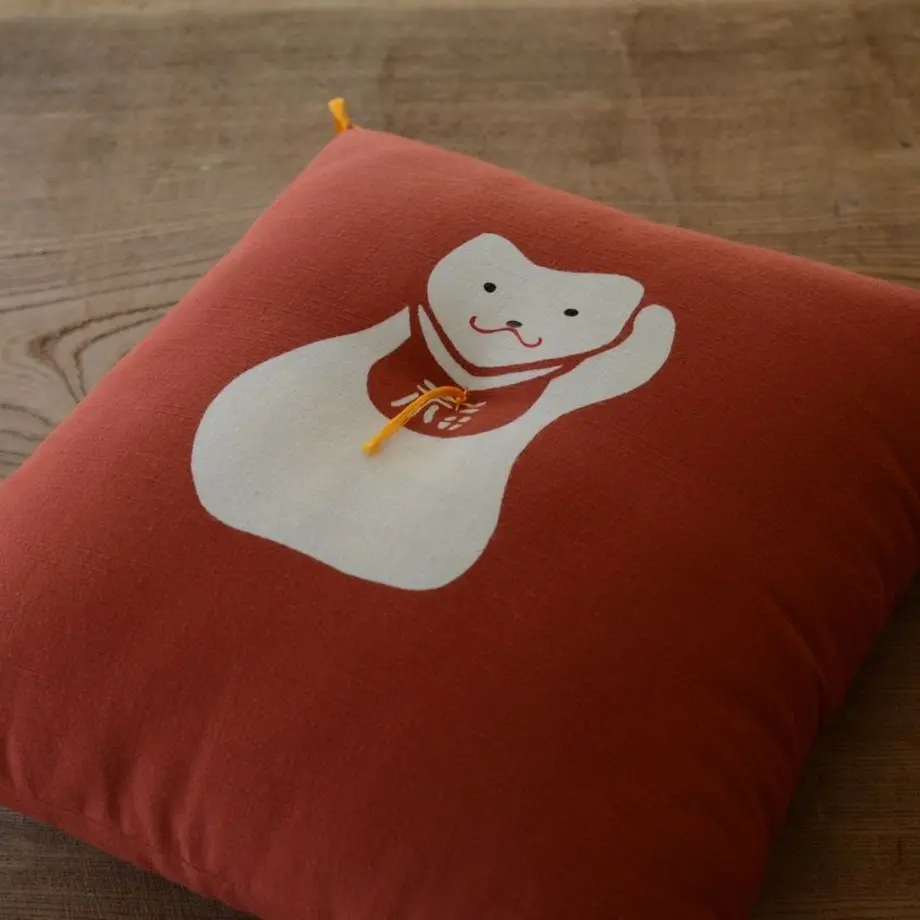 ガラスケース付　座布団に乗った福助と左手上げの招き猫　2体セット　アンティーク 開店祝いの贈答用に招き猫の縁起置物 座布団付き 特価通販