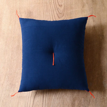 将图片加载到图库查看器，浅草の型染め工房本品堂（ポンピン堂）の型染め本縫い小座布団　燕　文様　型染め　更銈　テキスタイル
