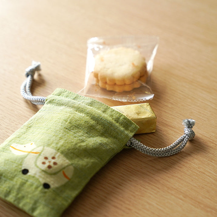 浅草の型染め工房本品堂（ポンピン堂）の守袋　千鳥　型染め　更銈　テキスタイル