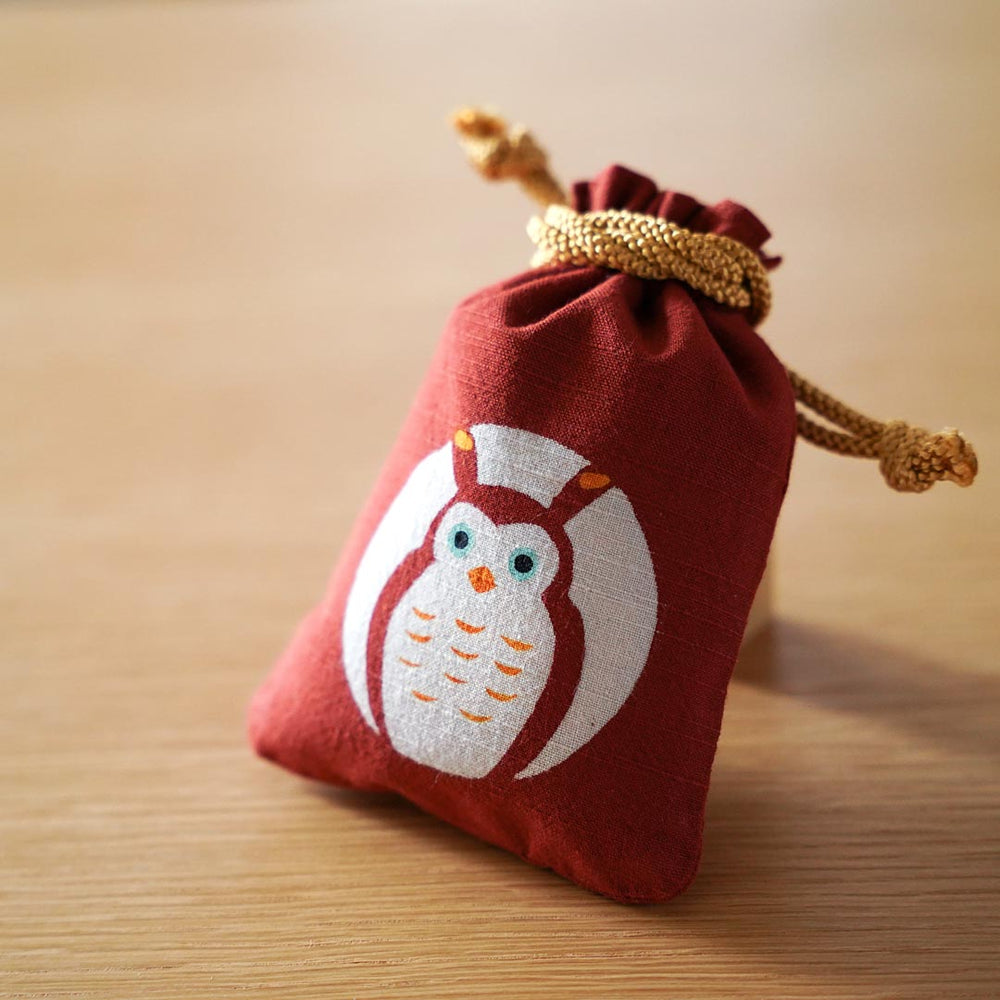 守袋「赤物3点セット（赤みみずく・達磨・梅に丑）」|【本品堂】公式