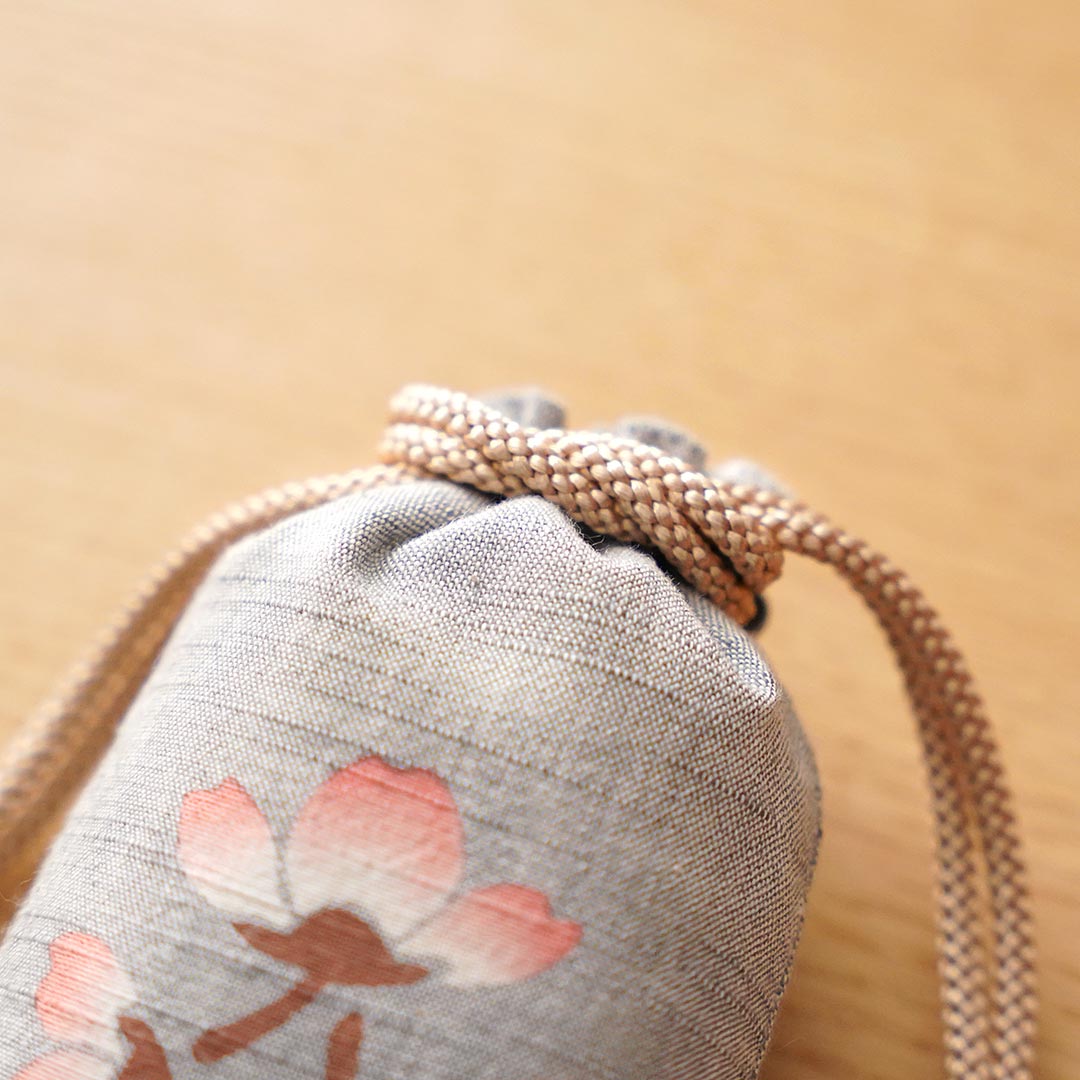 
                  
                    守袋「桜」　【季節限定柄】●14営業日ほどお時間をいただきます
                  
                