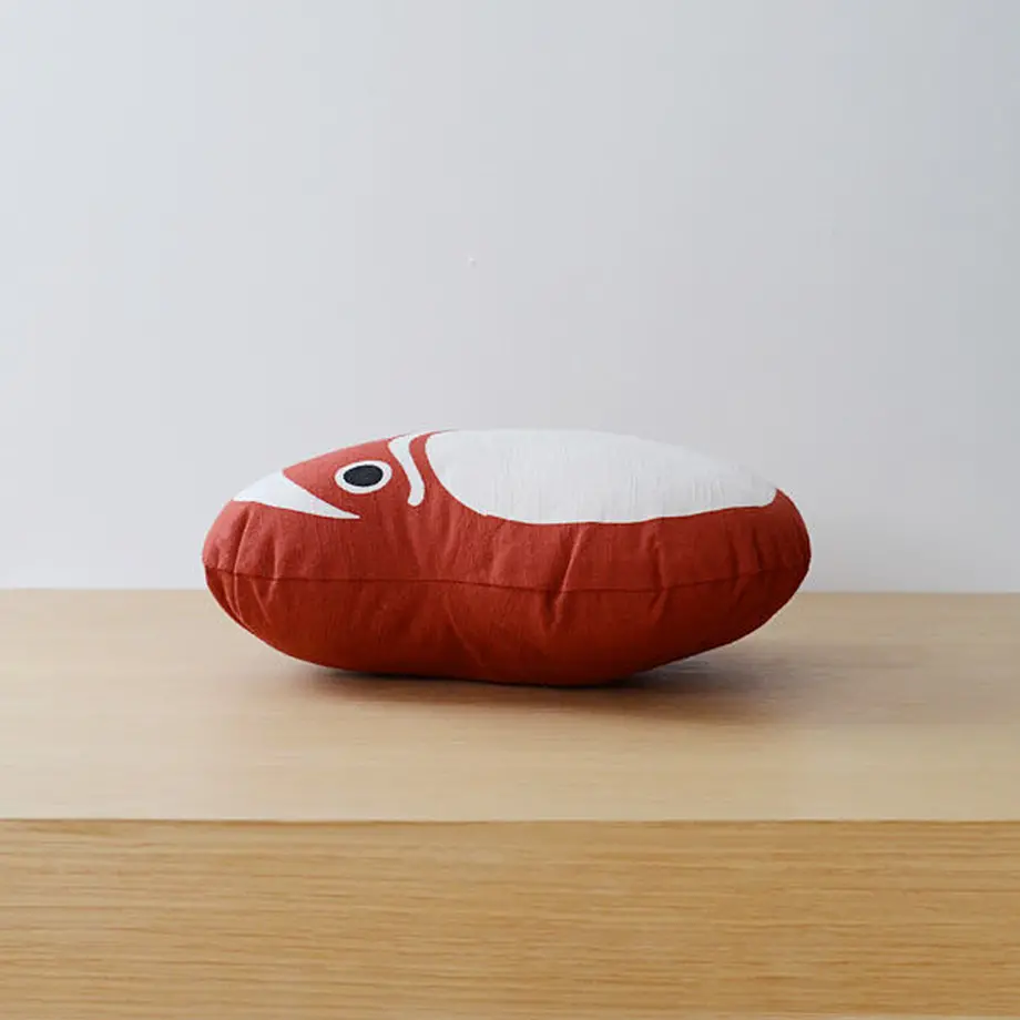 
                  
                    浅草の型染め工房本品堂（ポンピン堂）のぬいぐるみ　だるま　文様　型染め　更銈　テキスタイル
                  
                