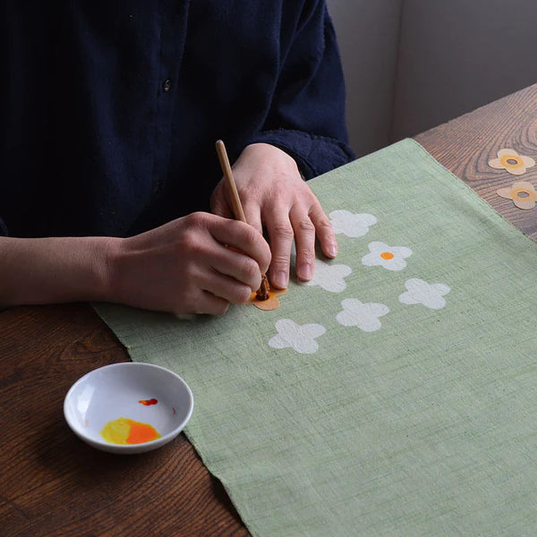 型染め本縫い小座布団「早蕨」|【本品堂】公式オンラインストア – 本品